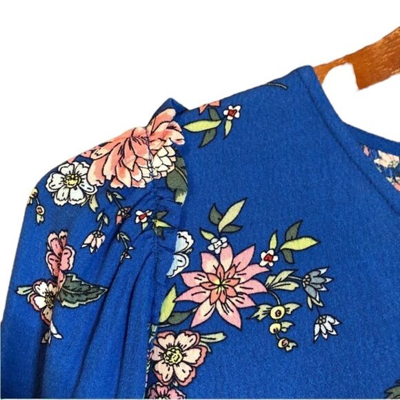 NWT! Loft floral long sleeve blouse.‎ - Picture 11 of 13